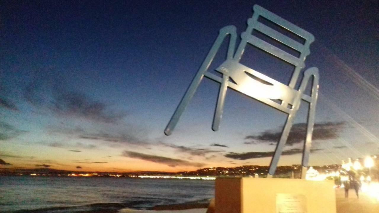 Chill Out Apartment, 2 Mins From Beach 니스 외부 사진